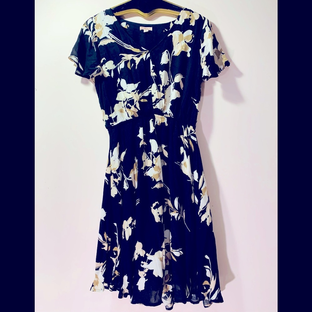 Merona flutter sleeve dress